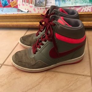 Nike Sky High Dunk Pink and Gray Size 8.5
